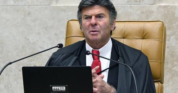 Decisão do ministro do Supremo Tribunal Federal, em caráter liminar, atende a pedido feito pela Procuradoria-Geral da República
