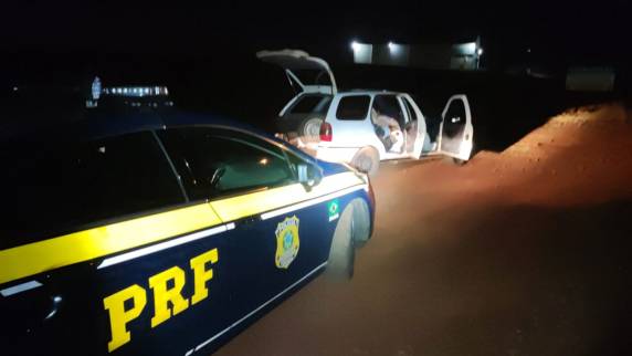 O condutor com a carga de vinhos é morador de Três de Maio, e estaria levando a carga para Santo Ângelo