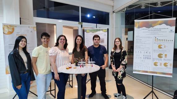 Estudantes de Engenharia Química da FAHOR desenvolveram o projeto MUNDO PANC FAHOR orientados pela professora Dra. Ana Paula Cecatto e compartilharam os resultados das pesquisas na noite desta segunda-feira.