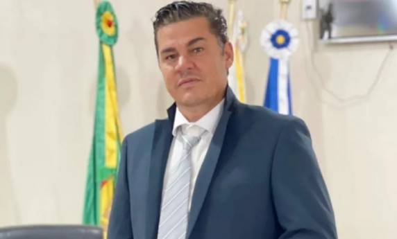 De acordo com a investigação da comissão, a conduta do parlamentar foi considerada quebra de decoro. Ele negou as acusações de homofobia e disse que o processo foi motivado por uma armação política.