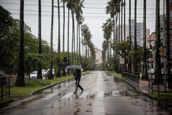 Tempo volta a ficar firme no sábado (4) na maior parte do Estado