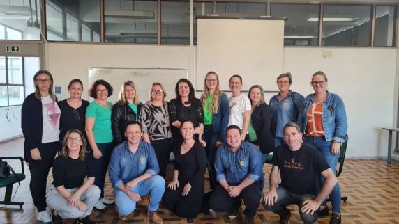 Secretários e demais gestores das escolas municipais de São José do Inhacorá, Boa Vista do Buricá, Nova Candelária e Horizontina integram a comitiva.