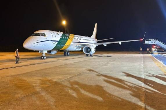 Aeronave decolou do Cairo às 11h50min (horário local, 6h50min no Brasil) desta segunda-feira e fez escala em Recife por volta das 20h antes de chegar à Capital