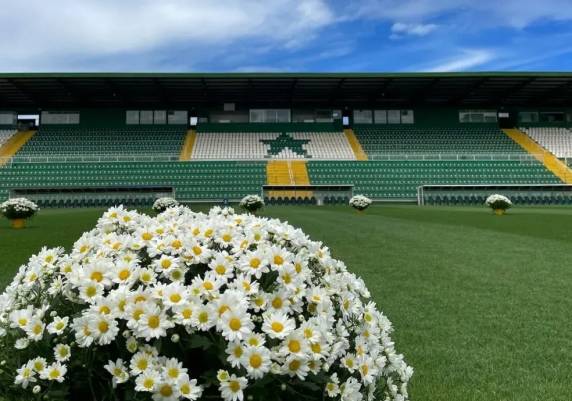 Defesa tenta que seguradora pague os valores decididos pela Justiça. Em 29 de novembro de 2016, avião que levava time da Chapecoense caiu na Colômbia, deixando 71 mortos.