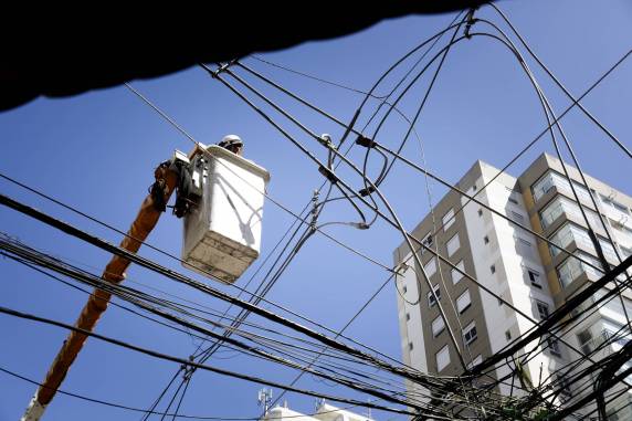 Empresas têm quatro, oito, 24 ou 48 horas para restabelecer o serviço quando houver interrupção, dependendo da natureza da situação e da área