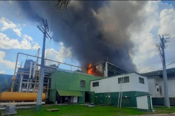 Incêndio atingiu unidade da empresa no mês de dezembro, comprometendo a manutenção das atividades