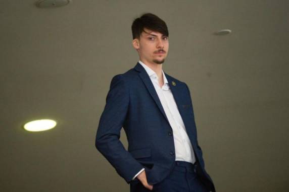 Investigação da Polícia Civil aponta que ele teria adulterado os registros de faturamento de empresa com a intenção de obter empréstimos bancários