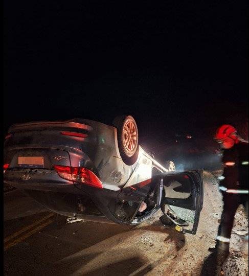 Polícia informou que motorista se negou a realizar o teste do bafômetro, e possivelmente estava embriagado.