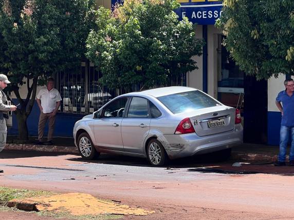 O acidente aconteceu na Av. Bento Gonçalves em direção ao trevo da RS-344
