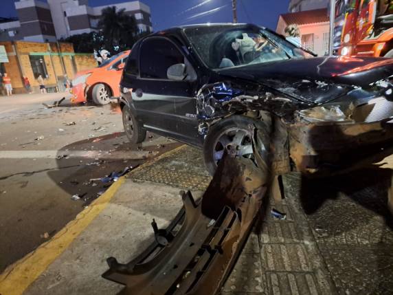 O acidente aconteceu no início da noite desta quarta-feira