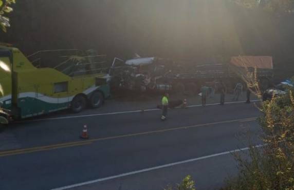 Acidente ocorreu na madrugada desta quinta-feira (14), próximo ao acesso a Piratini