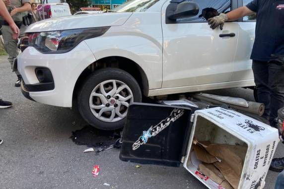 Acidente aconteceu na Rua Pedro Tomasi, por volta das 18h desta quinta-feira