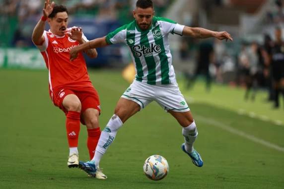 Quem vencer o jogo de volta, no dia 25, garante presença na decisão