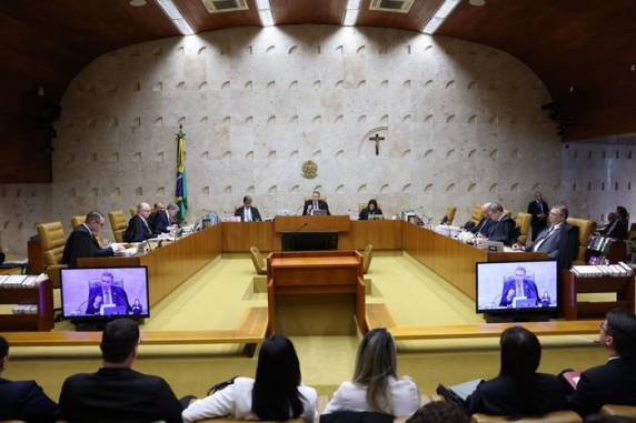 Conforme voto da maioria dos ministros, o segurado não pode optar pela regra que lhe for mais favorável, como havia sido decidido pela própria Corte em dezembro de 2022