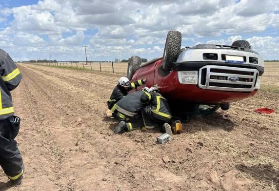 Elcio Rohr, de 49 anos, era o motorista de uma caminhonete que capotou na BR-242 em Luís Eduardo Magalhães