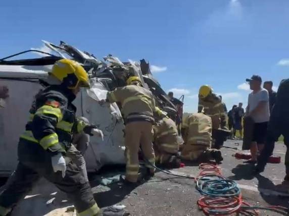 Vítimas estavam em uma van que voltava para Porto Alegre