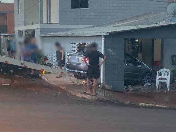 Acidente aconteceu no bairro Thomé de Souza