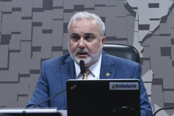 Jean Paul Prates pediu audiência com Lula para conversar sobre os ataques sofridos por ele, disparados por colegas