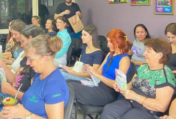 A presidente da Comissão de Recepção e Eventos, Daiane Dutra salientou que a parceria com da Fenasoja com a equipe do Jeferson Scherer se fortalece a cada edição. 