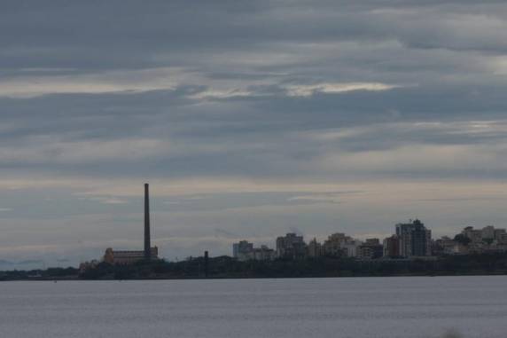 Formação de um ciclone extratropical irá favorecer a formação de nuvens carregadas sobre o Estado na terça-feira
