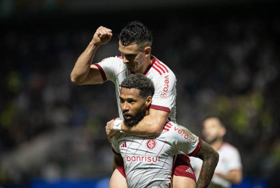 Colorado marcou com Wesley, no primeiro tempo, para superar o atual campeão nacional