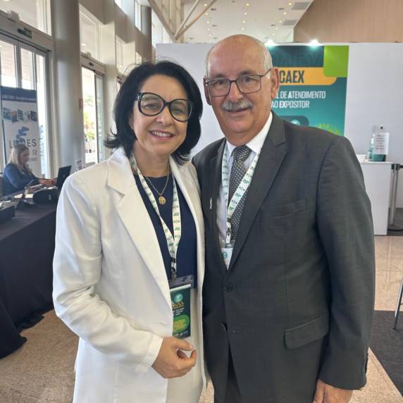 Na condição de Presidente da Federação das Santas Casas e Hospitais Sem Fins Lucrativos do RS, Vanderli é uma das representações do Estado no evento.