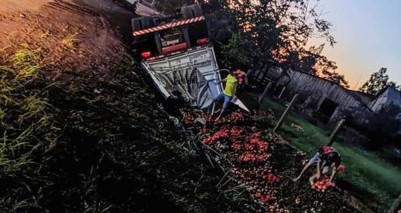 O acidente ocorreu no trevo da BR-392