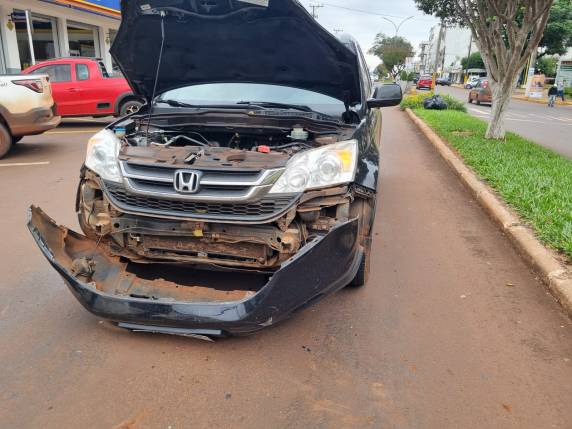 Colisão traseira ocorreu na Av. Uruguai em frente ao Restaurante Eba Eba