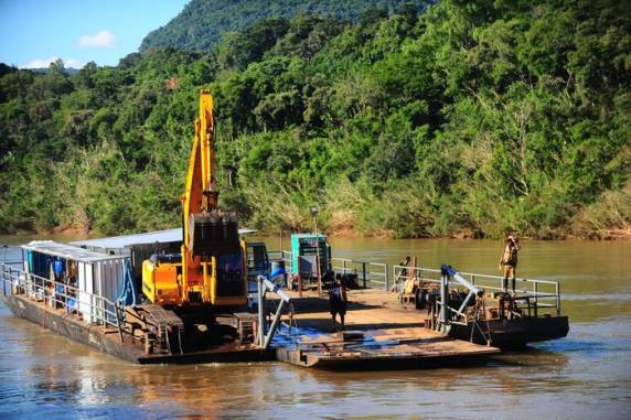 Embarcação provisória operava desde janeiro, até que a ponte sobre o Rio Taquari seja reconstruída