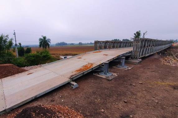 Infraestrutura original foi levada pela água em 30 de abril