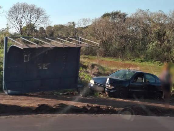 Fato causou danos materiais