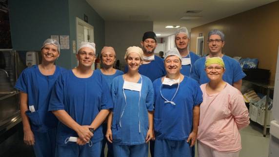 Caracterizada pela presença do endométrio fora do útero, a doença pode causar dor pélvica, cólica menstrual intensa, sangramento anormal, desconforto durante a relação sexual e, em muitos casos, dificuldade para engravidar.