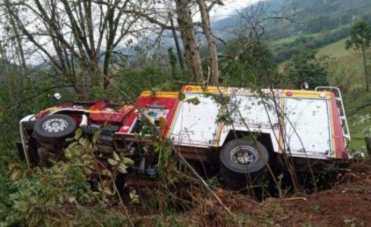 Acidente aconteceu no final da tarde deste sábado (06)