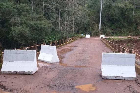 Bloqueio ocorre desde o fim de junho