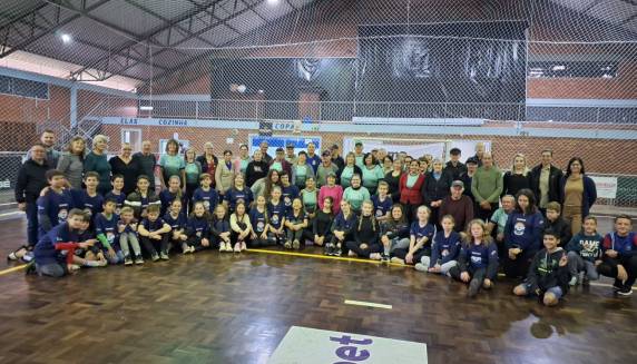 Na região de abrangência da Sicredi Noroeste RS/MG, foram mobilizadas mais de 300 pessoas voluntárias, que junto aos nossos colaboradores e demais cooperativas parceiras nas nossas cidades de atuação no Rio Grande do Sul e em Minas Gerais, contribuíram na realização de atividades diversas colocando em prática os valores e princípios cooperativistas, por meio de ações voluntárias.