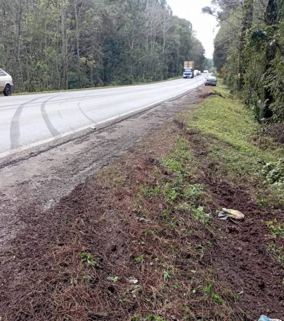 De acordo com o motorista, o acidente ocorreu enquanto ele deslocava-se no sentido Condor/Panambi, transportando um reboque carregado com materiais de chapas com destino à cidade de Ijuí.