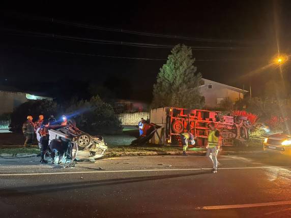 Vítima de 42 anos, era o condutor de um Corsa Classic. Ele tentava fazer o retorno para Forqueta quando foi atingido em cheio por um caminhão