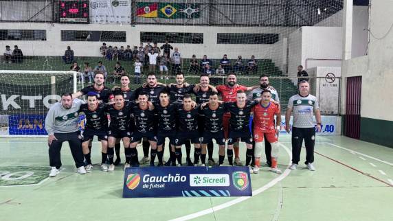 Equipe soma 12 pontos em quatro jogos e é lider isolada do gropo B