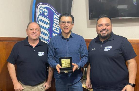 A concessão da Medalha do Mérito Legislativo para a Rádio Vera Cruz FM de Horizontina foi aprovada por unanimidade pelos parlamentares gaúchos no mês de julho deste ano