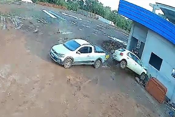 Acidente ocorreu nesta terça-feira