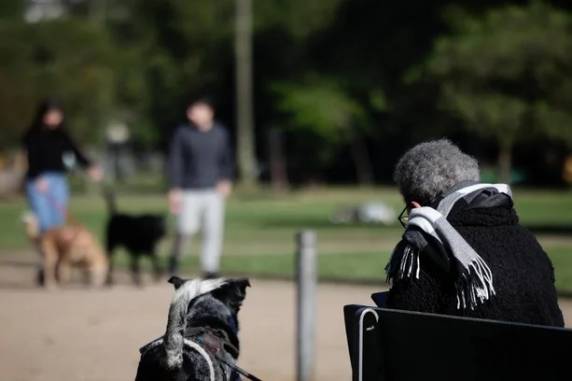 Presença de ciclone extratropical no oceano, distante do continente, também favorece a condição, que deverá predominar até quarta-feira (14)