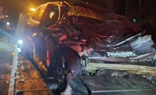 Vítima ficou presa às ferragens