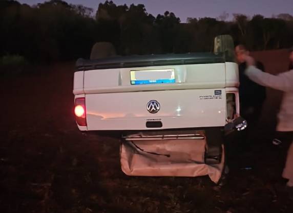 Uma das vítimas foi ejetada para fora do veículo