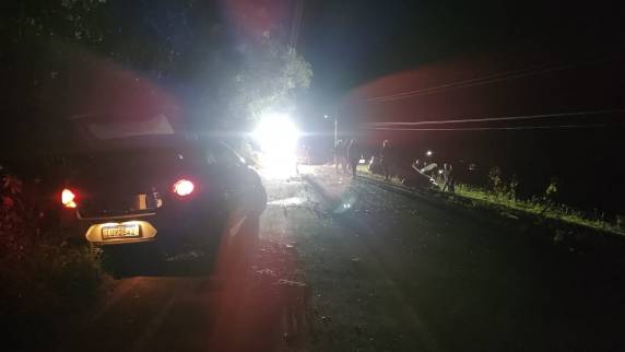 O homem precisou ser desencarcerado do veículo pelo Corpo de Bombeiros