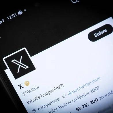 Decisão vale até que a rede social do empresário Elon Musk cumpra decisões da Justiça, pague multas aplicadas por desobedecer a ordens judiciais e indique um representante legal no país