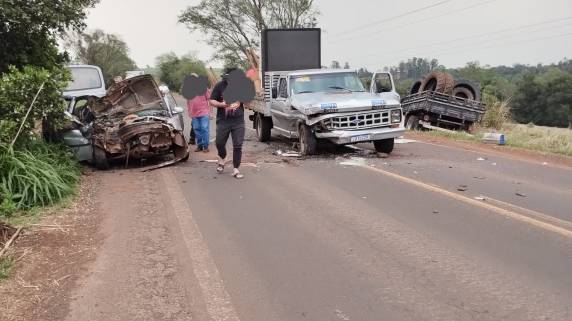 O acidente envolveu três veículos, no trajeto entre Cândido Godói e Santa Rosa