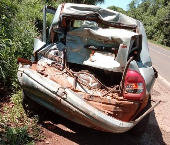 Os ocupantes do automóvel sofreram apenas escoriações