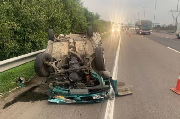 Acidente ocorreu no km 88 da rodovia, no sentido Capital-Litoral