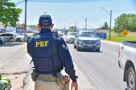 Em todo Brasil, policiais vão priorizar a fluidez do trânsito nas rodovias e o ir e vir dos eleitores