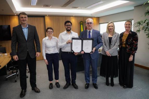 O objetivo é auxiliar tecnicamente na formulação dos eixos de reconstrução do Estado e prevenção de desastres após as enchentes de maio deste ano.